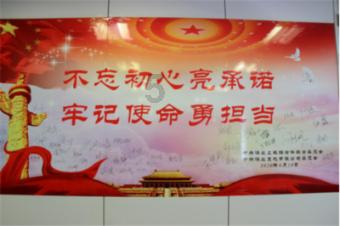 小猫钓鱼游戏龙王版有船